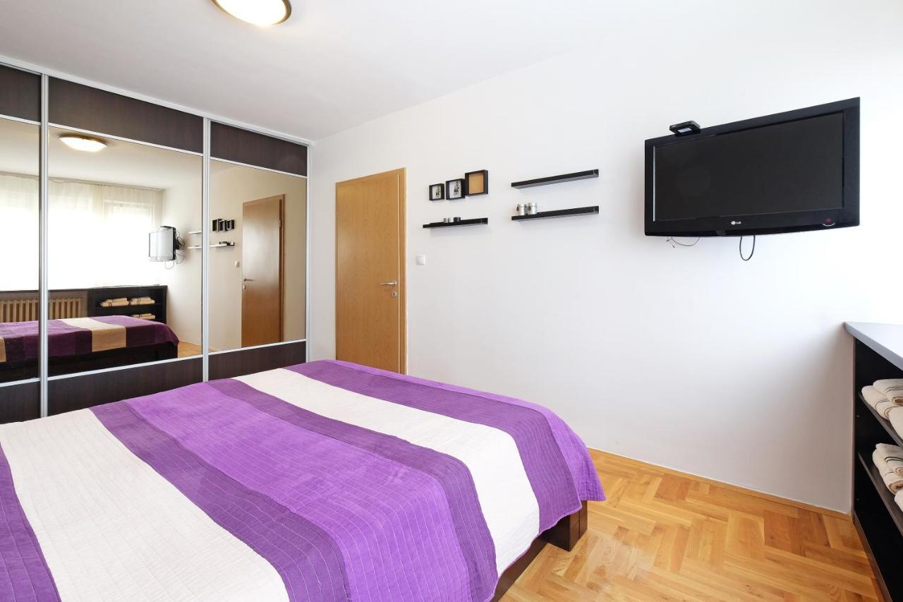 Big Blue Apartment - Belgrado Esterno foto