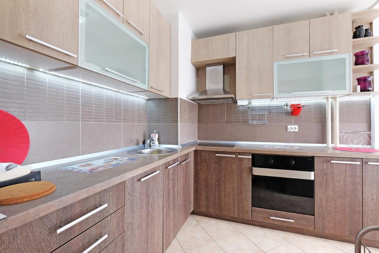 Big Blue Apartment - Belgrado Esterno foto