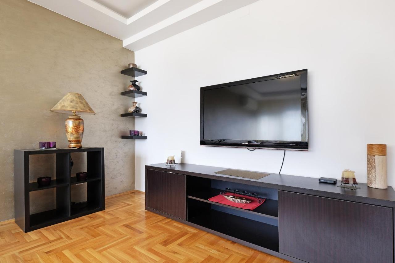 Big Blue Apartment - Belgrado Esterno foto