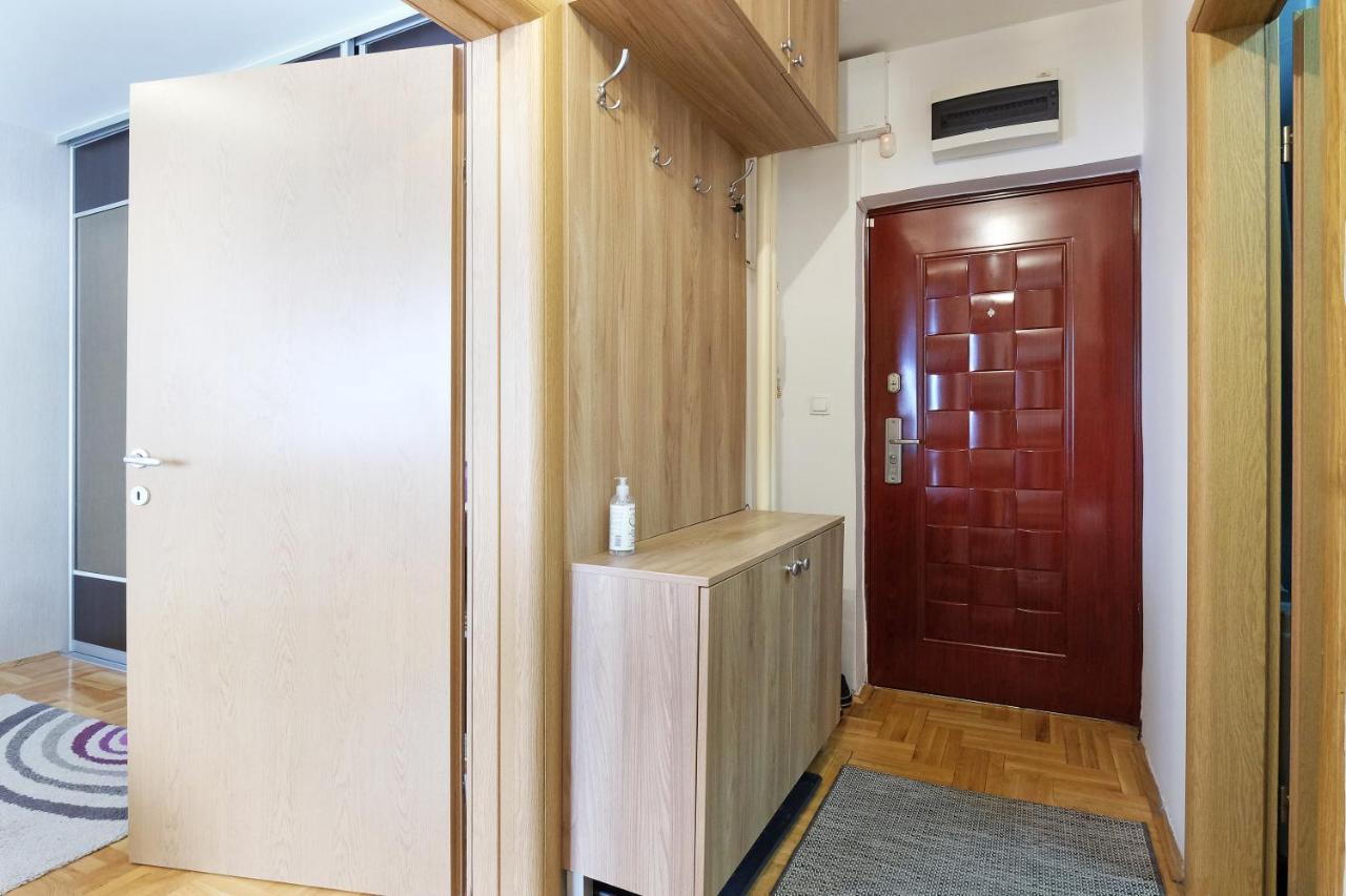 Big Blue Apartment - Belgrado Esterno foto