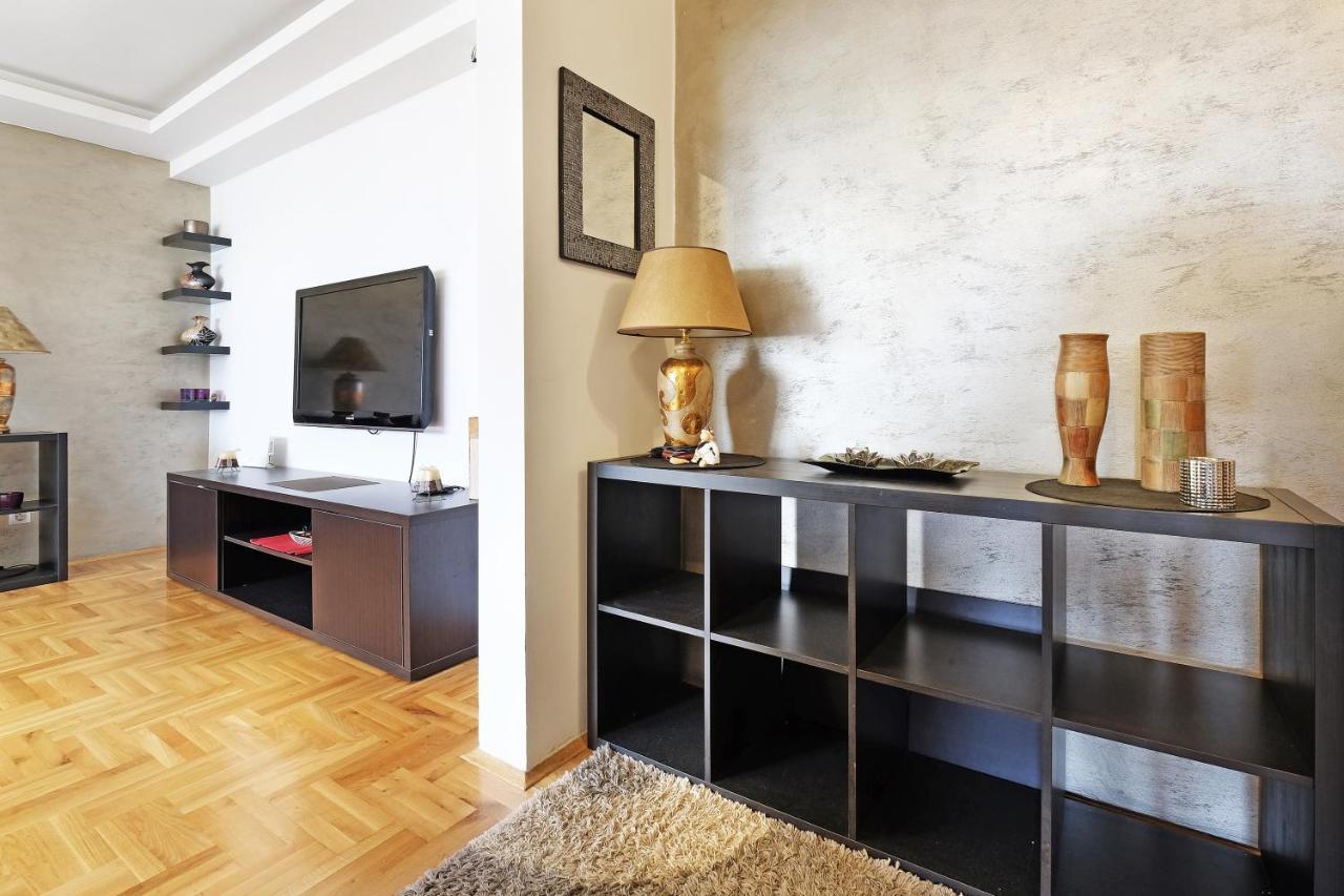 Big Blue Apartment - Belgrado Esterno foto